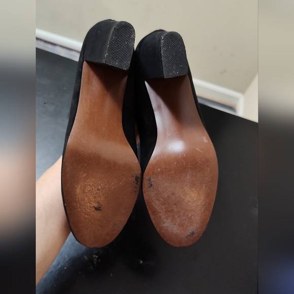 Unlisted black suede heels - Picture 7 of 7